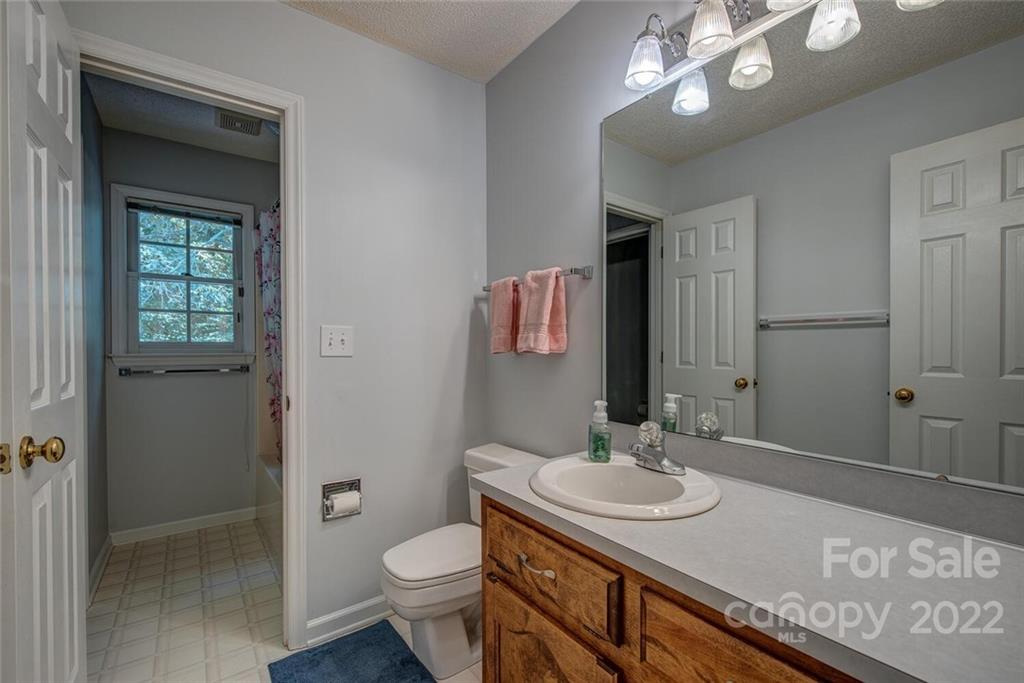 2349 Maria Lynn Court