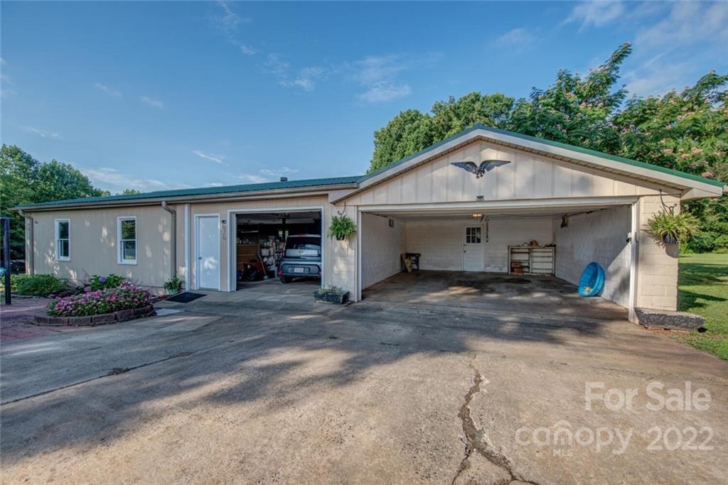 6235 Dallas Cherryville Highway