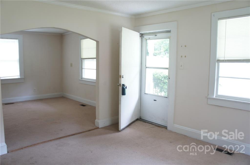 109 & 111 S Oak Street
