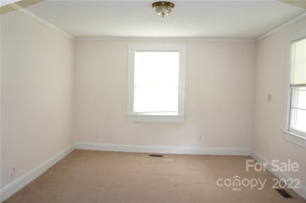109 & 111 S Oak Street