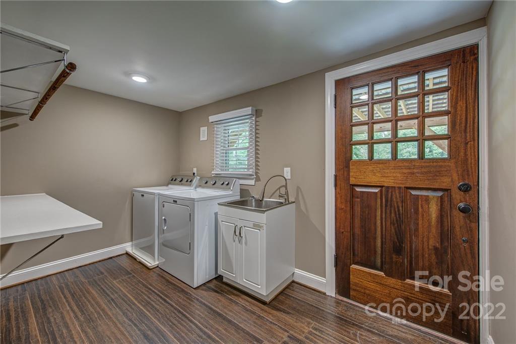 2433 Puetts Chapel Road