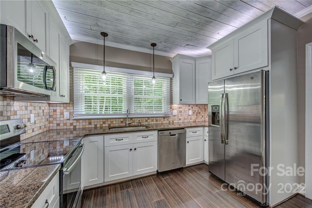 2433 Puetts Chapel Road