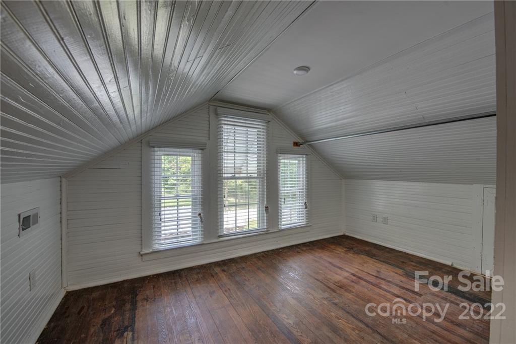 2433 Puetts Chapel Road