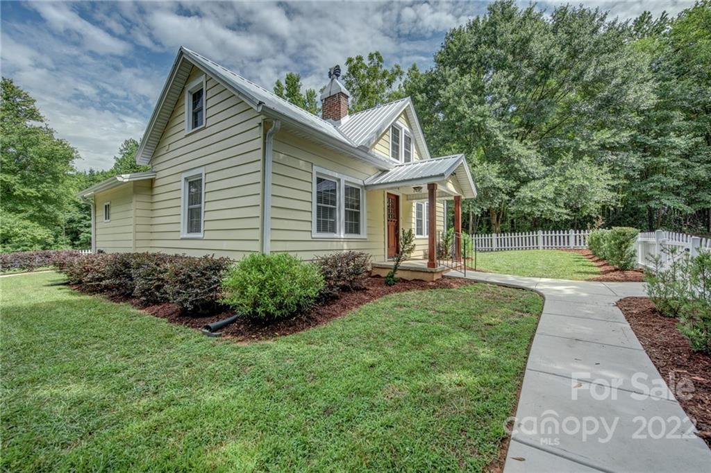 2433 Puetts Chapel Road