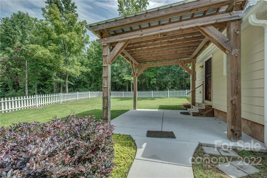 2433 Puetts Chapel Road