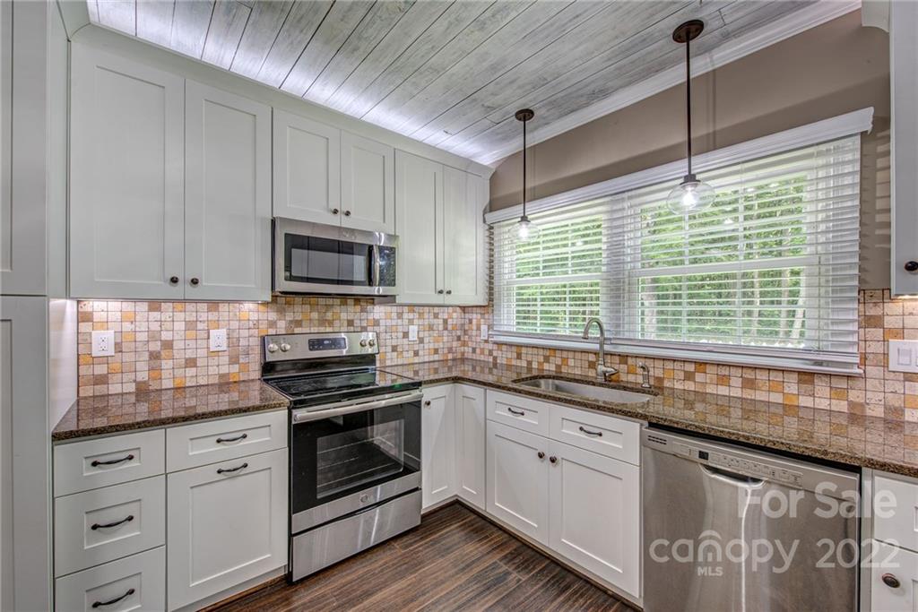 2433 Puetts Chapel Road