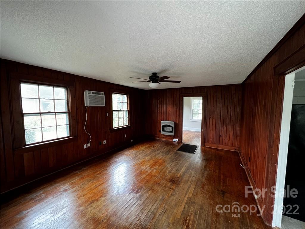 2317 Armstrong Park Drive