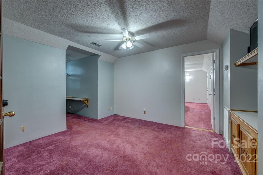112 Louisbourg Court