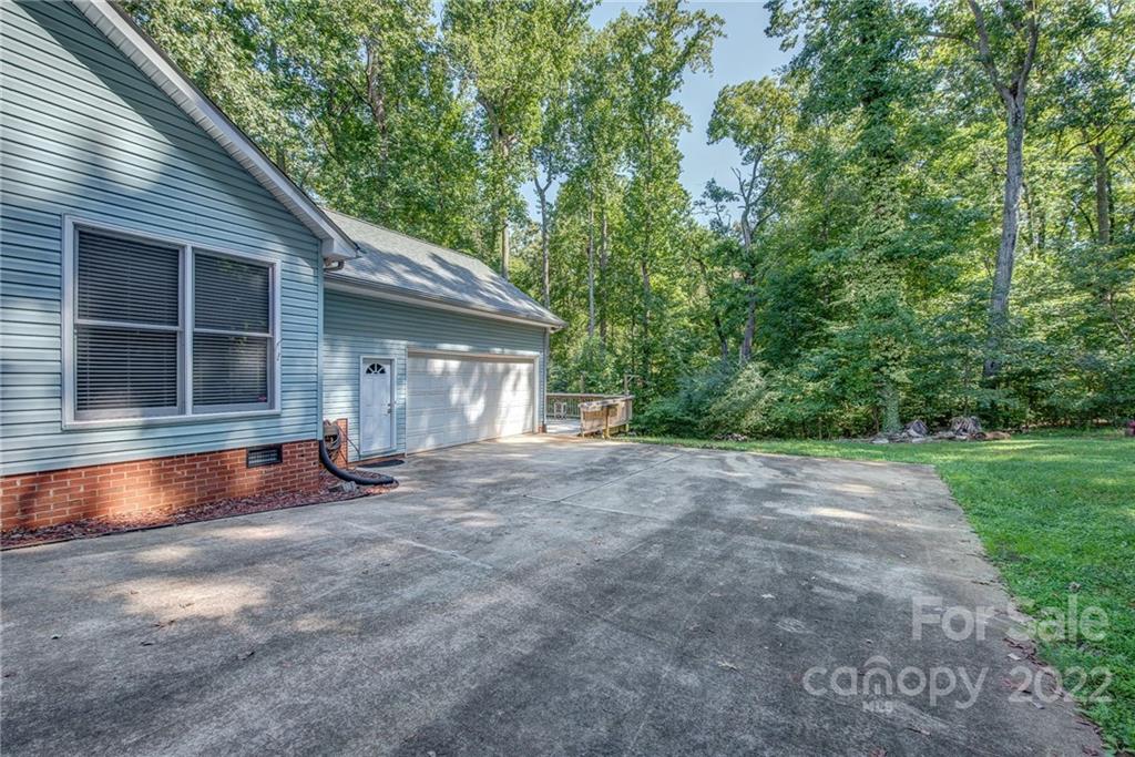 112 Louisbourg Court