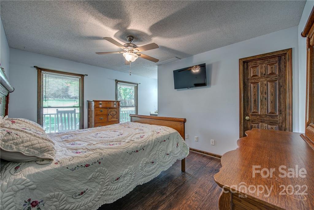 112 Louisbourg Court