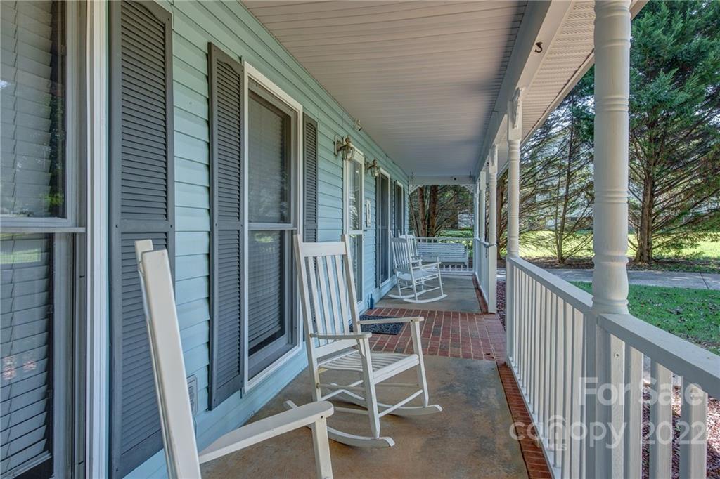 112 Louisbourg Court