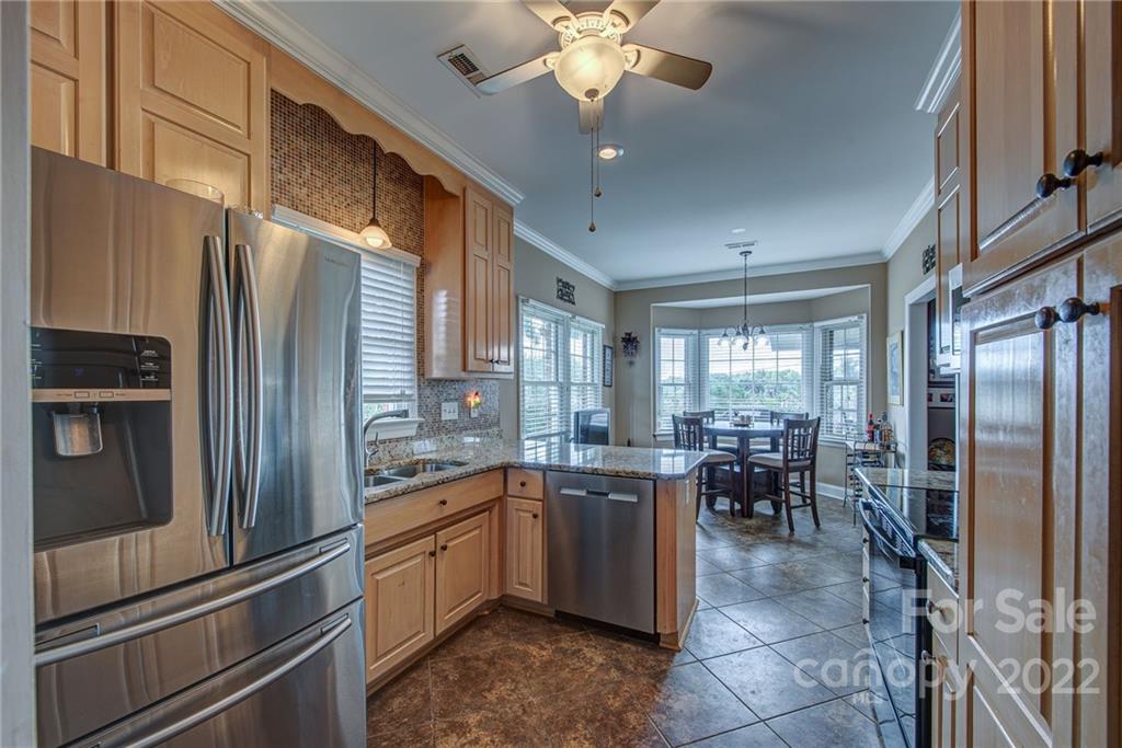 1927 Connemara Court