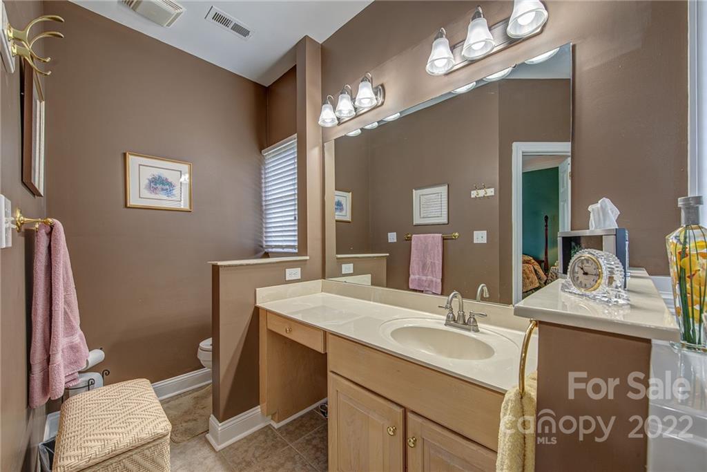 1927 Connemara Court
