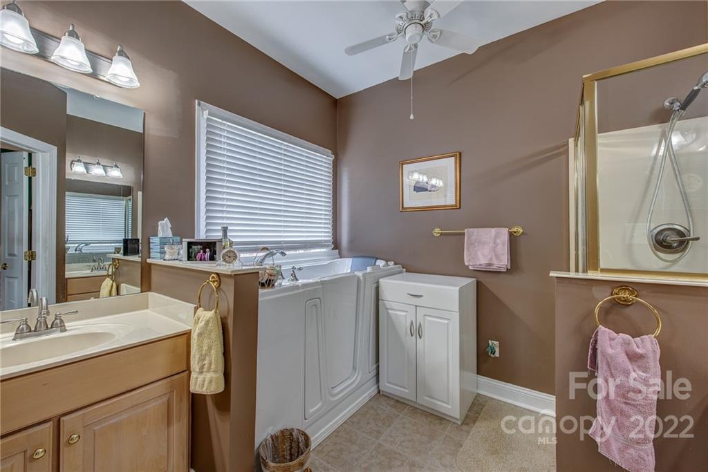 1927 Connemara Court
