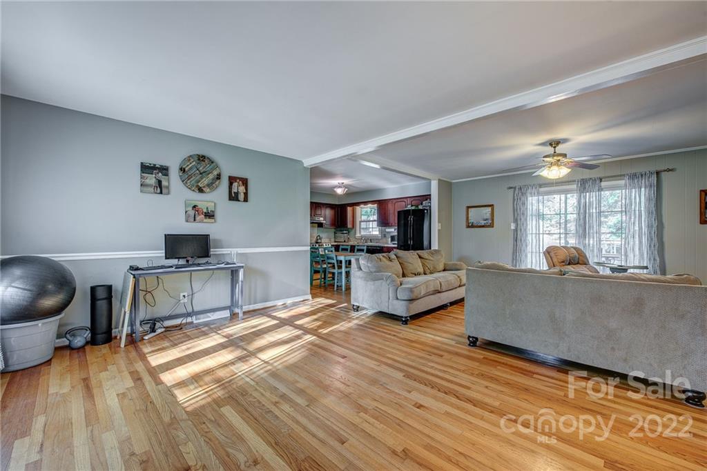 2120 Clearview Court