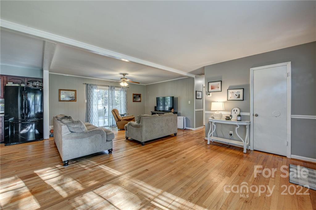2120 Clearview Court