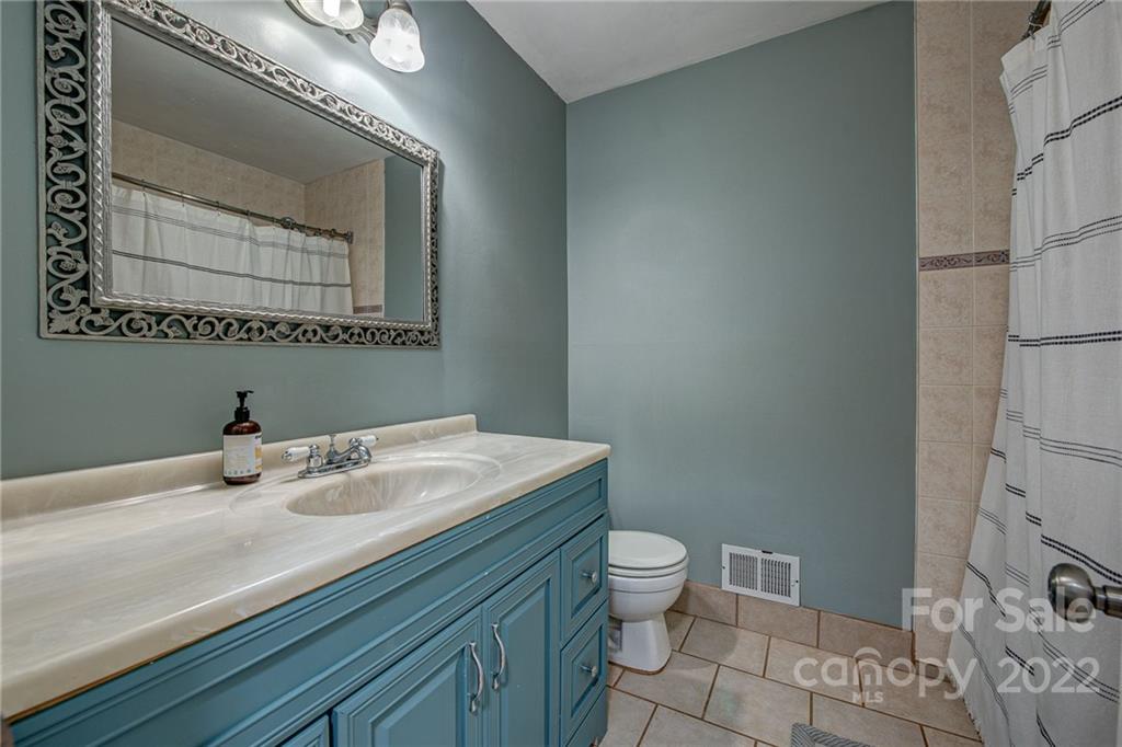 2120 Clearview Court