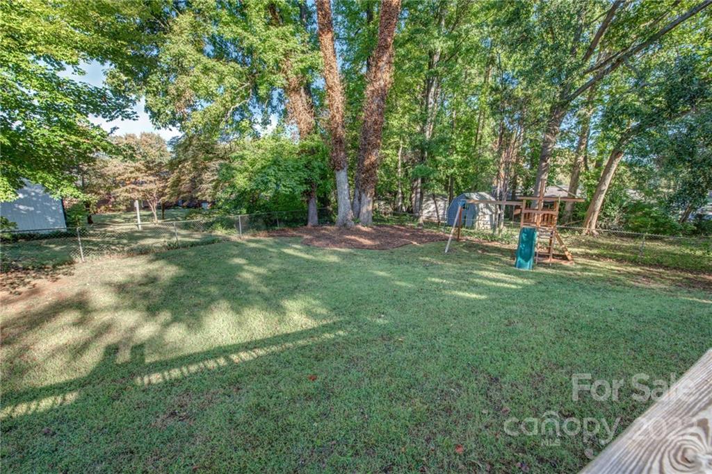 2120 Clearview Court
