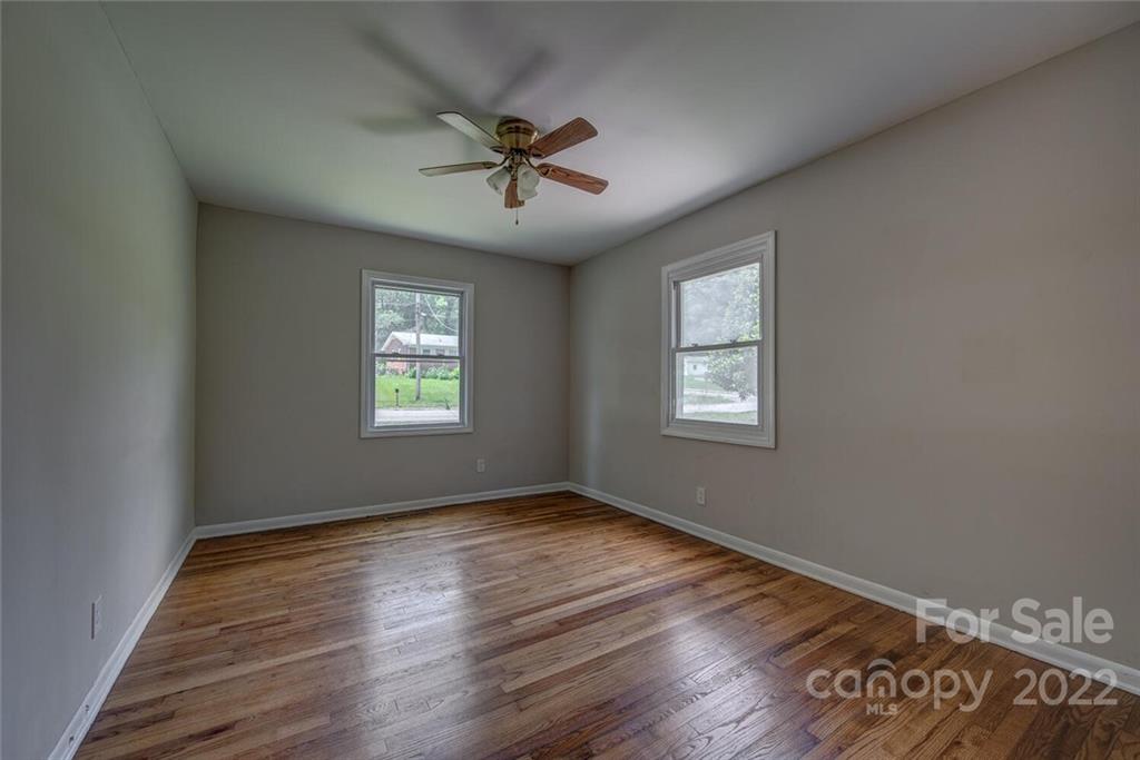 997 Green Circle Drive
