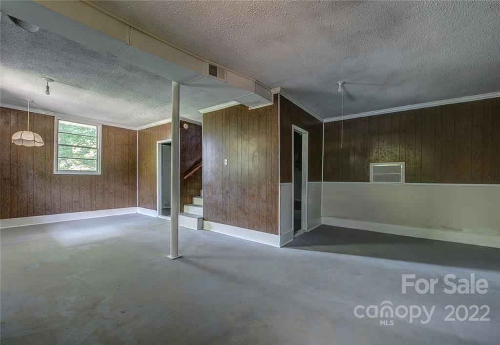 997 Green Circle Drive
