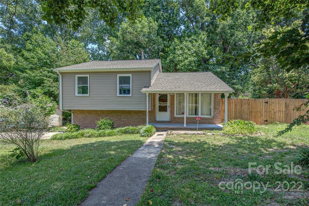 997 Green Circle Drive