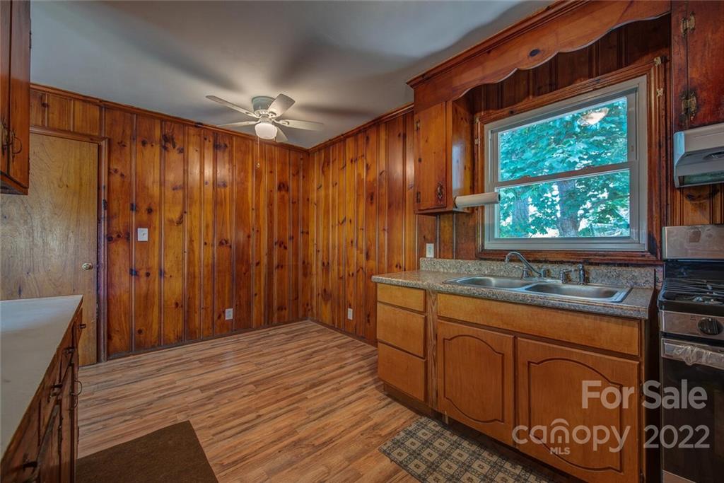 997 Green Circle Drive