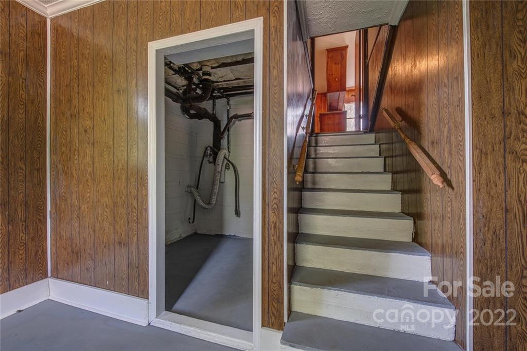 997 Green Circle Drive