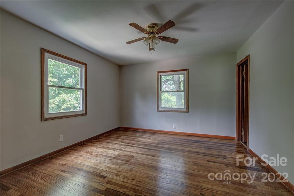 997 Green Circle Drive