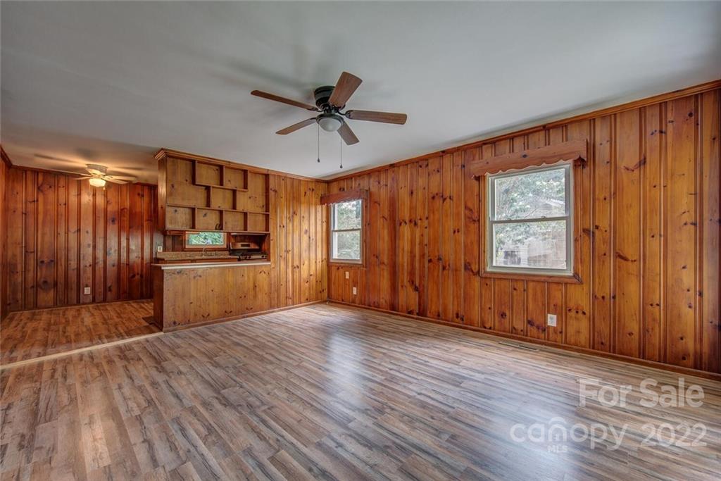 997 Green Circle Drive