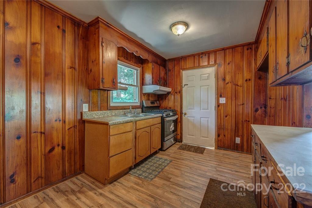 997 Green Circle Drive