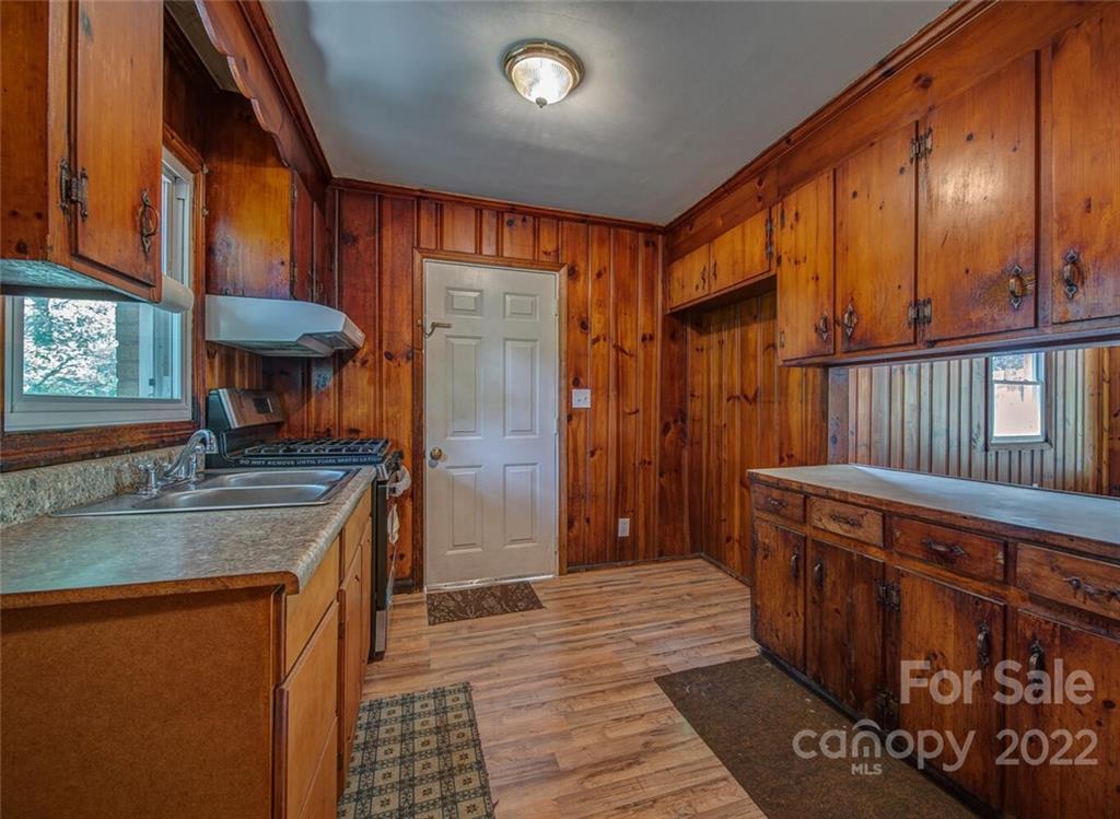 997 Green Circle Drive