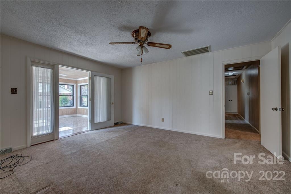 1216 Huntsmoor Drive