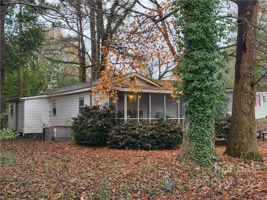 1030 Ford Drive