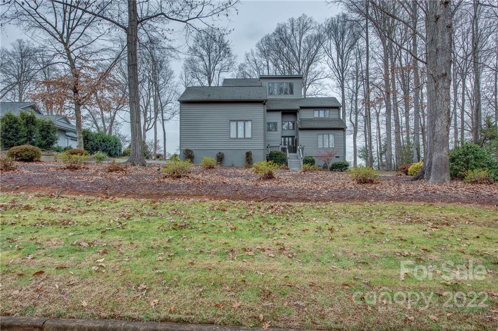 1027 Ramsgate Drive