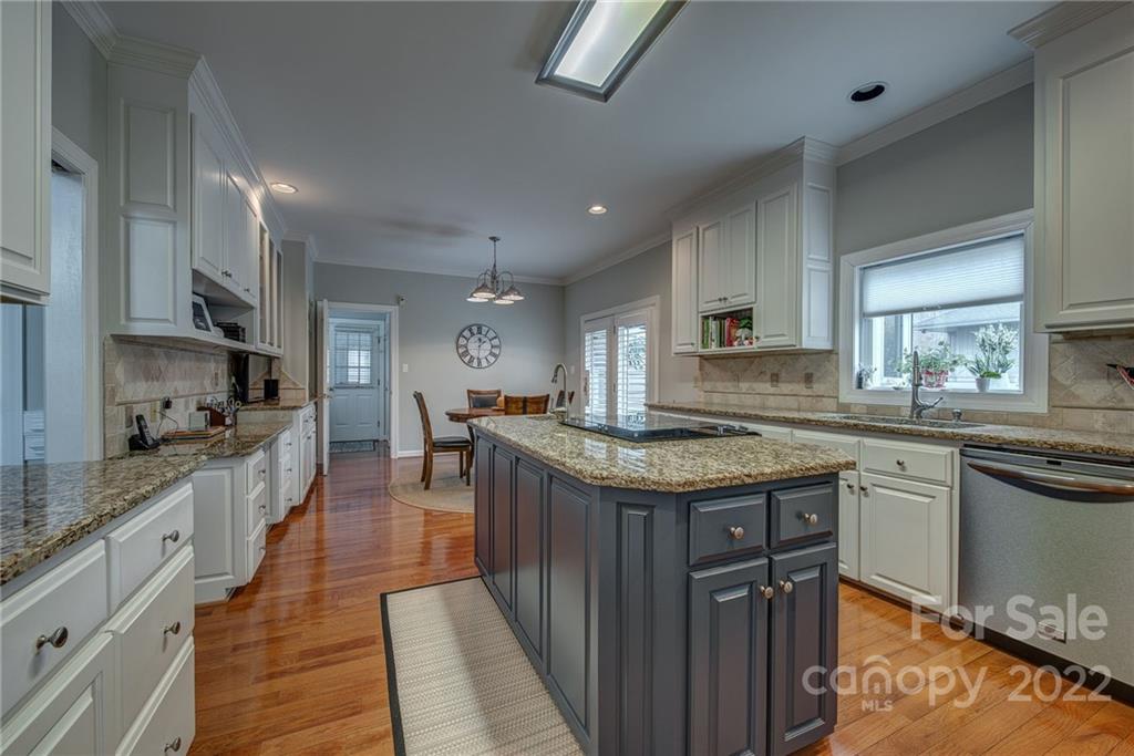 1027 Ramsgate Drive