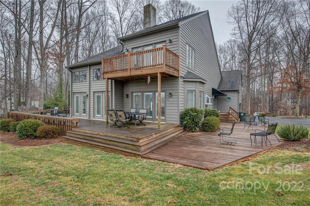 1027 Ramsgate Drive