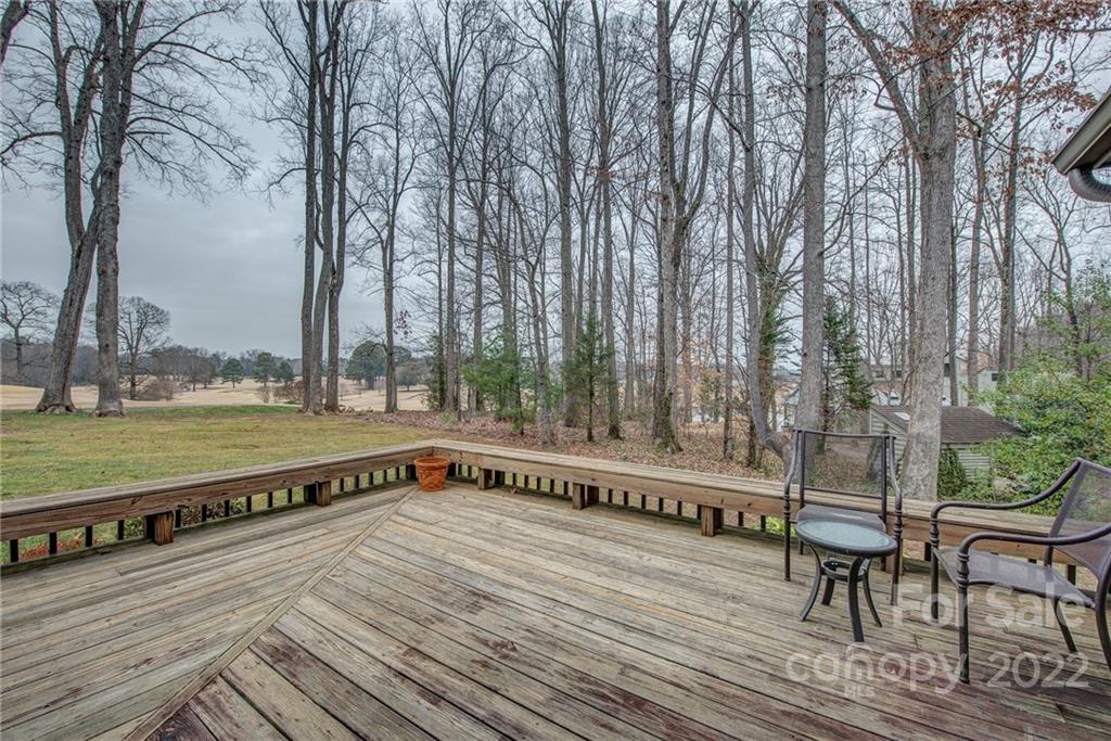 1027 Ramsgate Drive