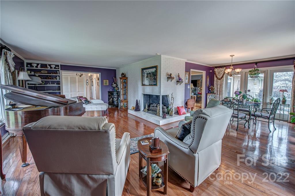 3630 Country Club Drive