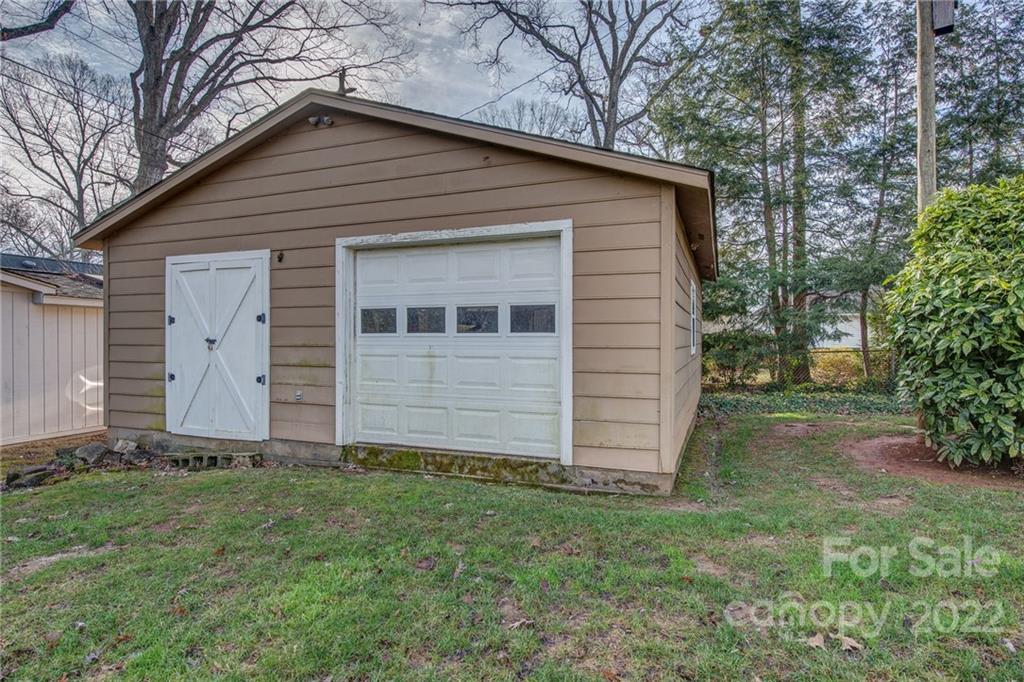 3630 Country Club Drive