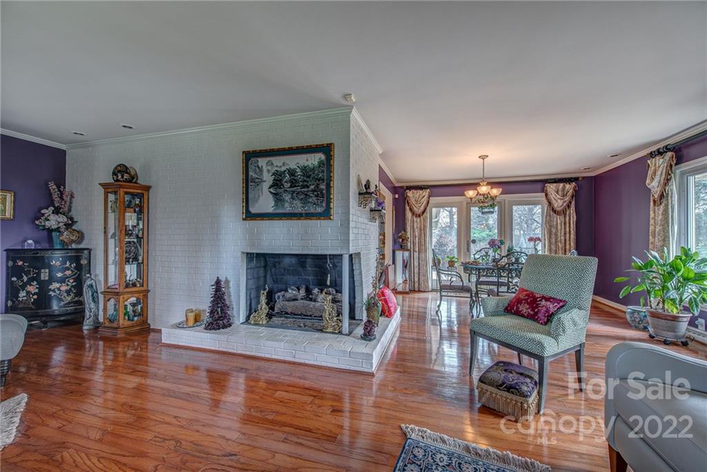 3630 Country Club Drive