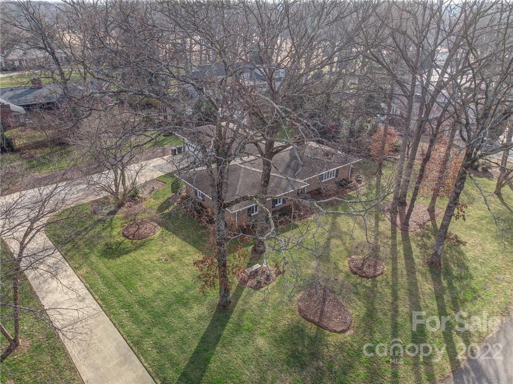 3630 Country Club Drive
