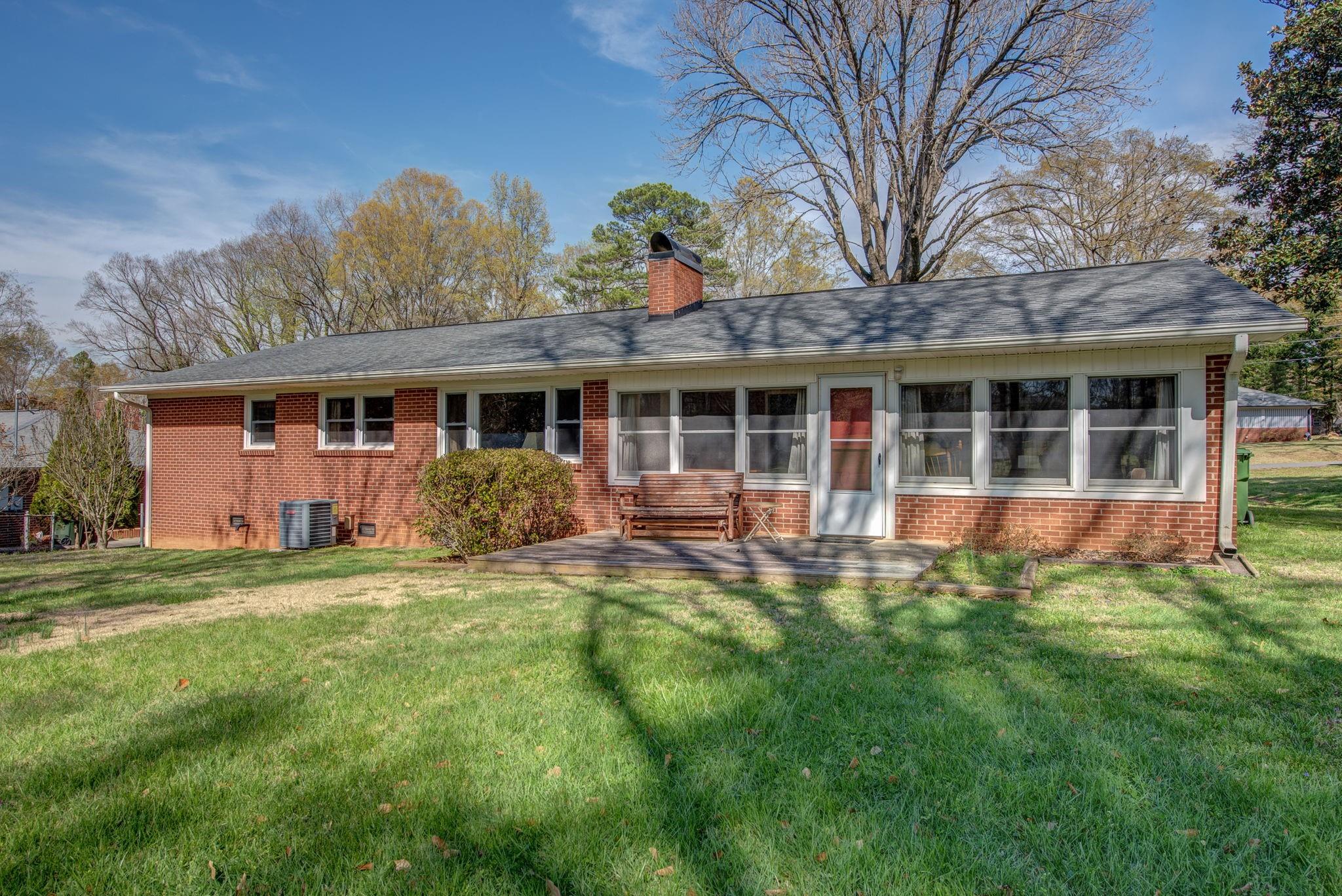 203 N Pine Street
