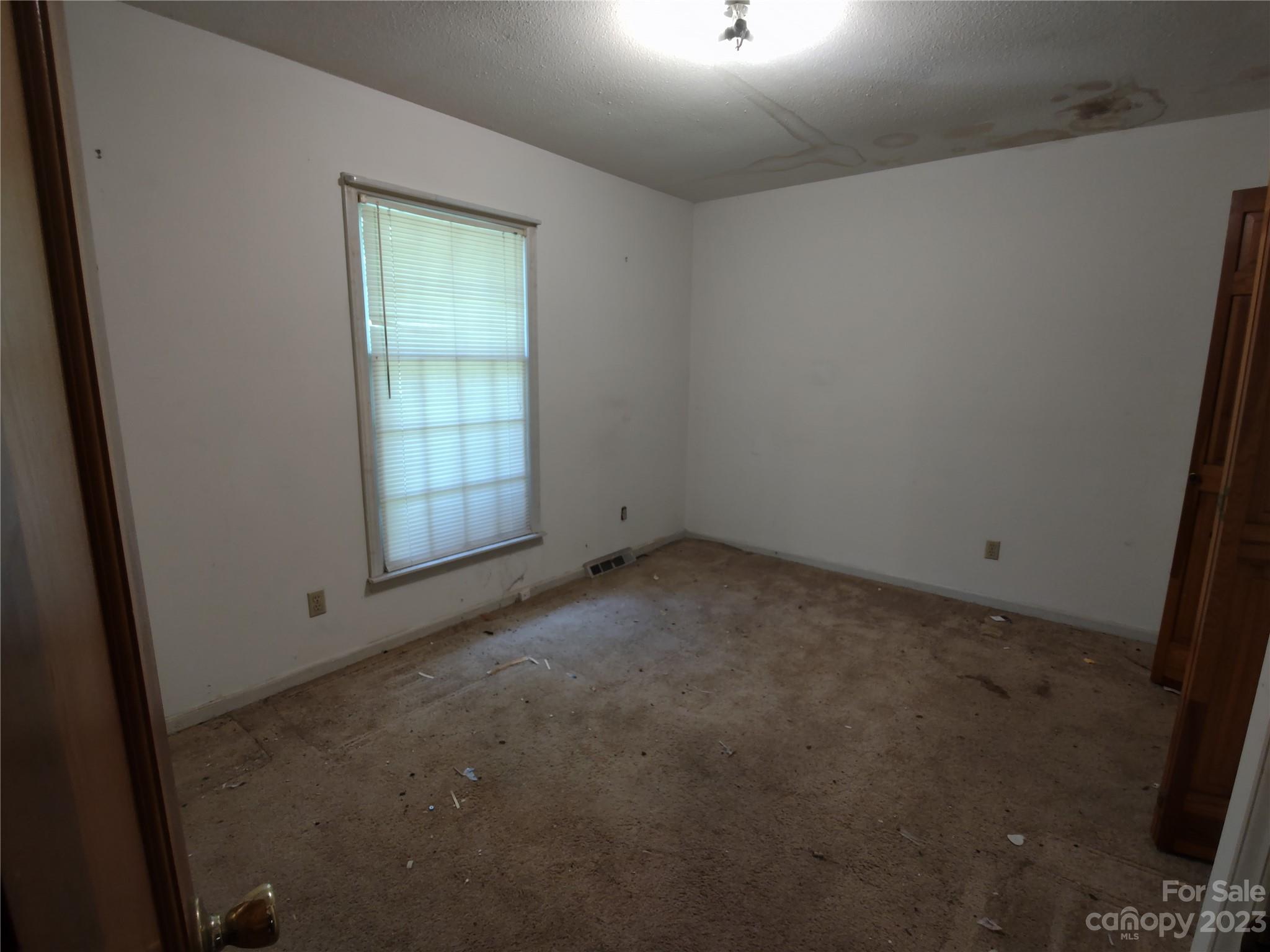 120 Maple Circle