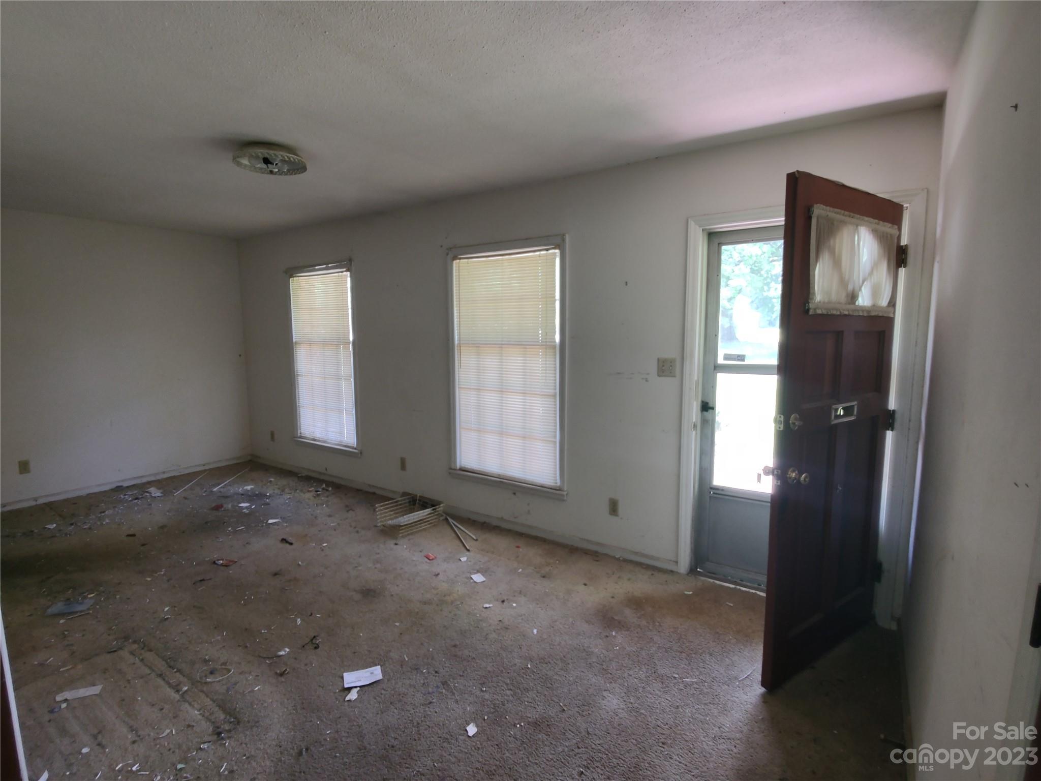 120 Maple Circle