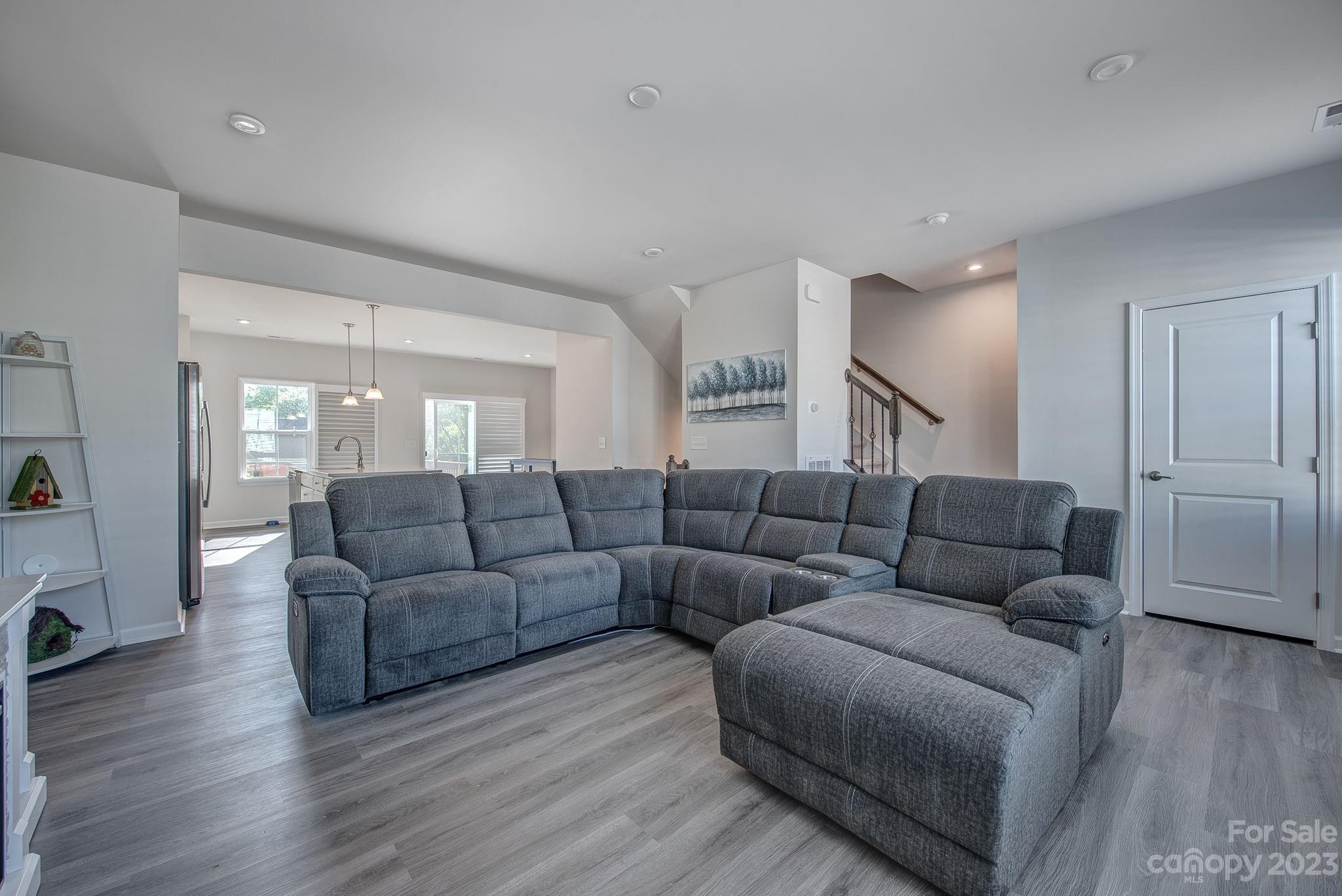 2607 Grantham Place Drive