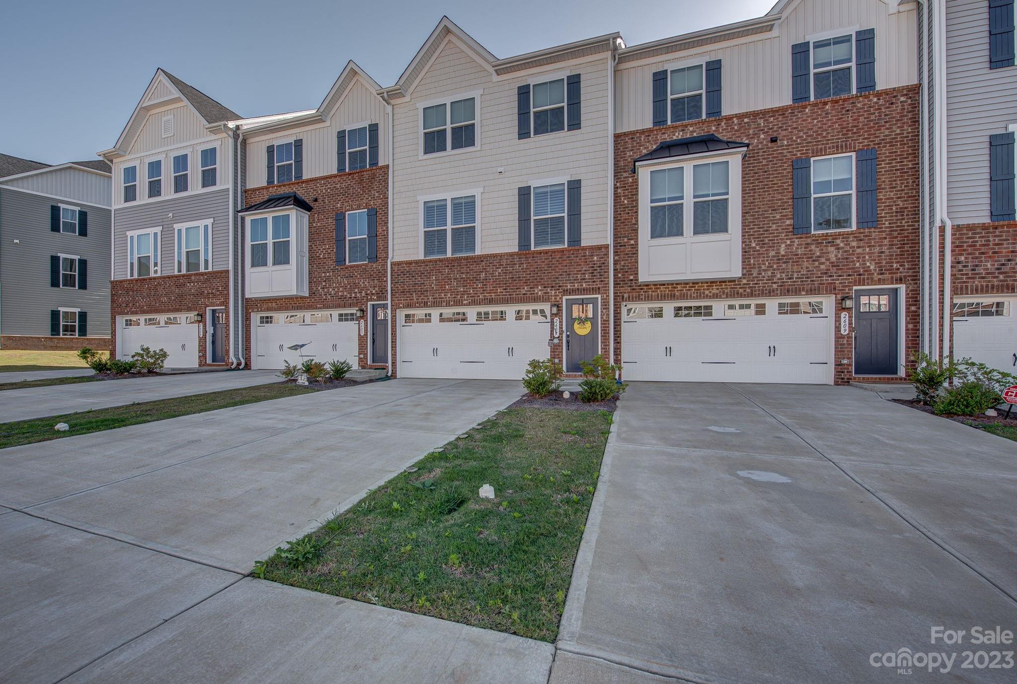 2607 Grantham Place Drive