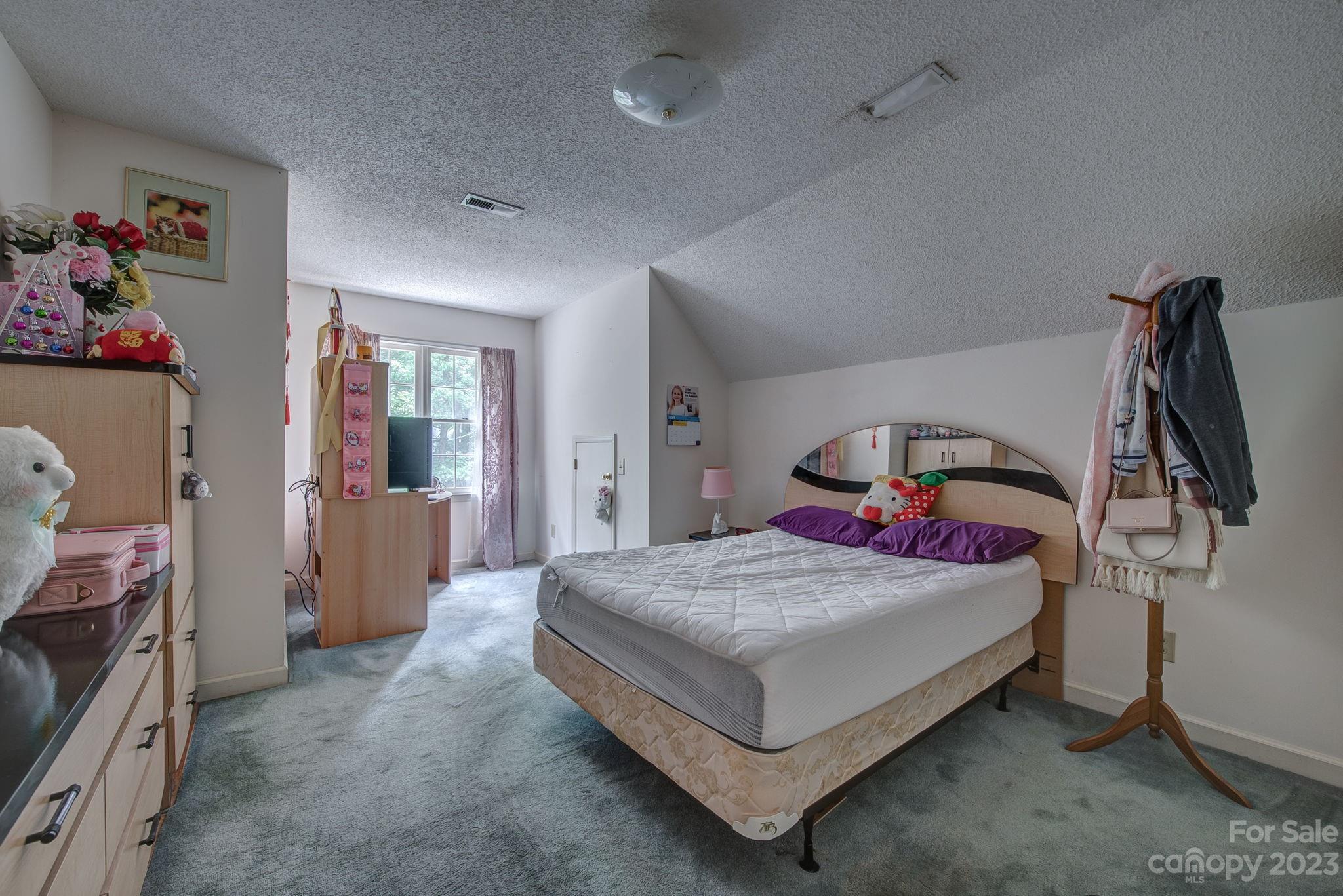 1661 Plantation Trail