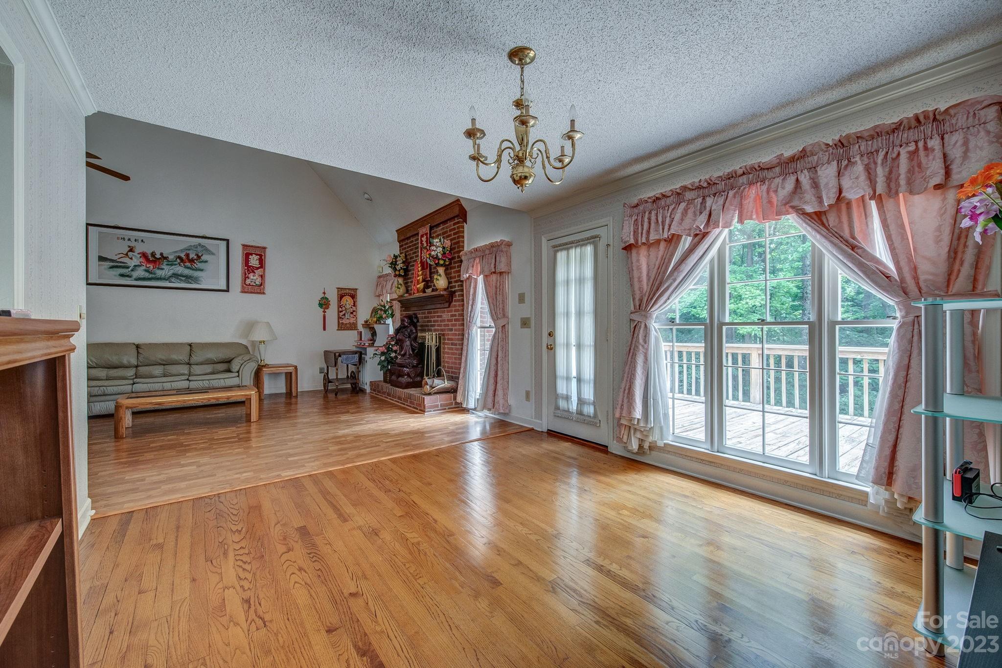 1661 Plantation Trail