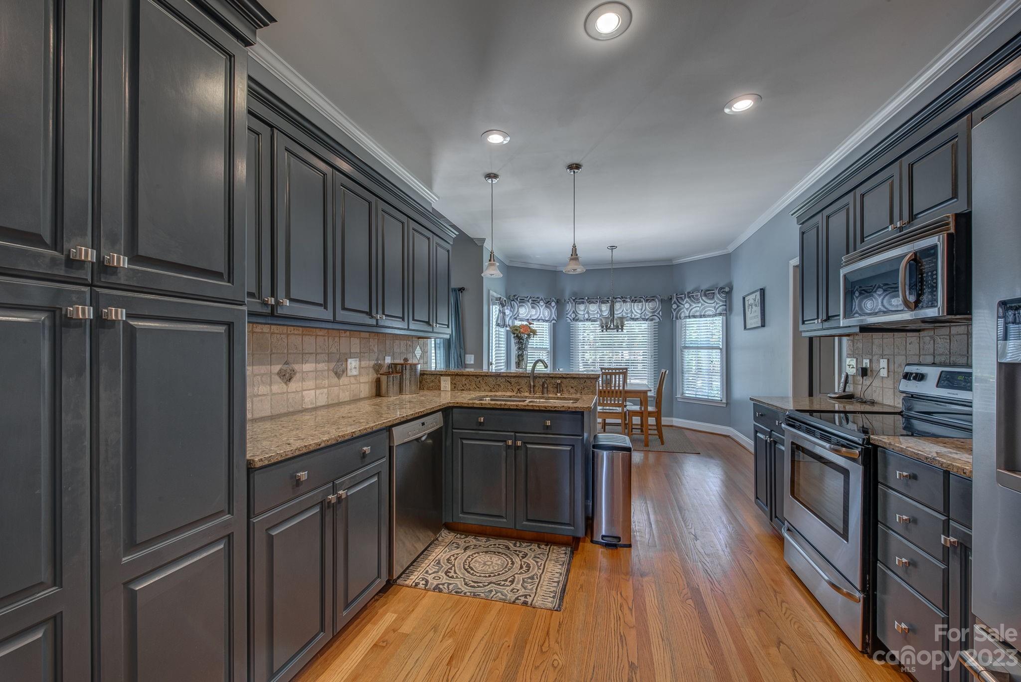 5269 Hickory Knoll Lane