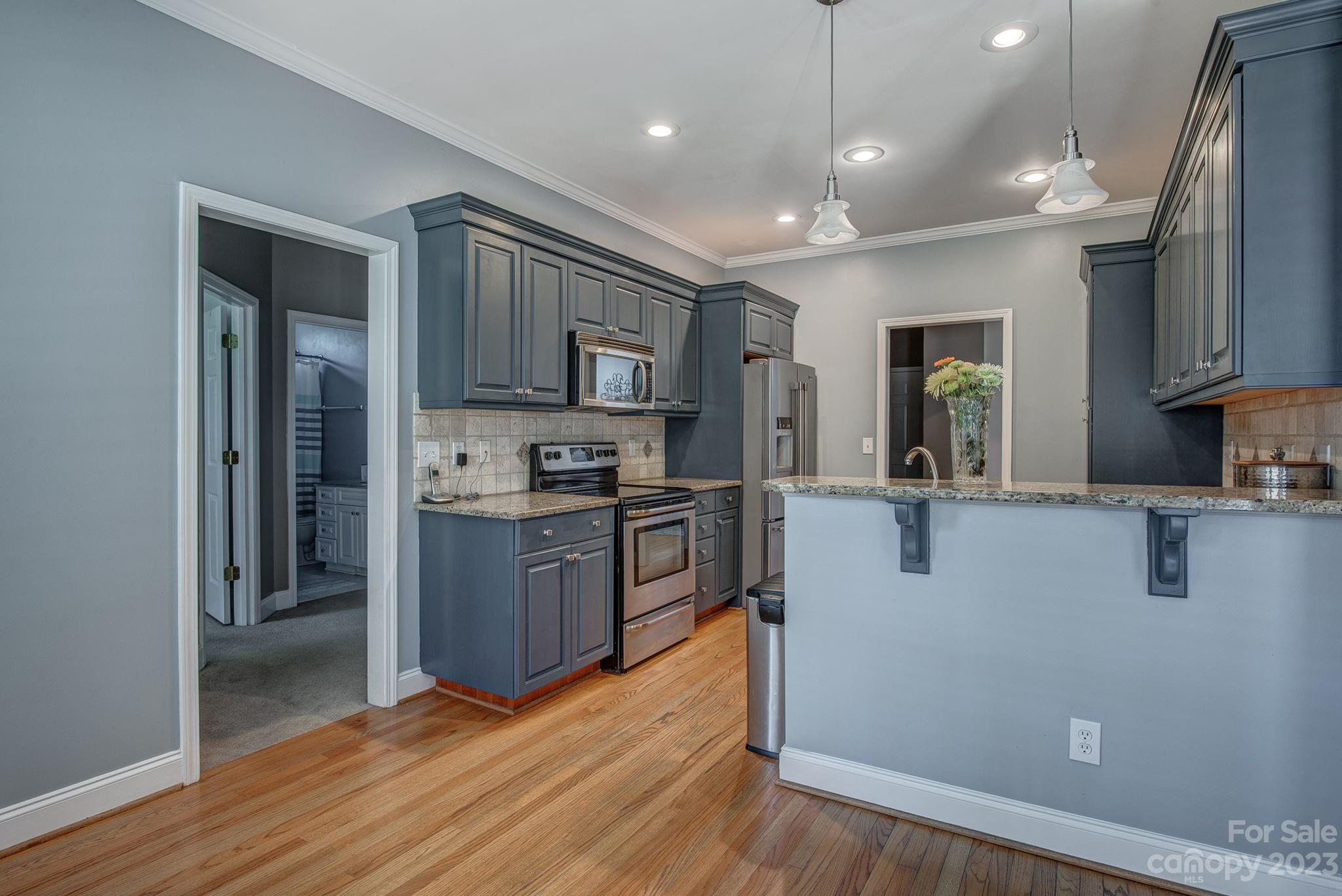 5269 Hickory Knoll Lane